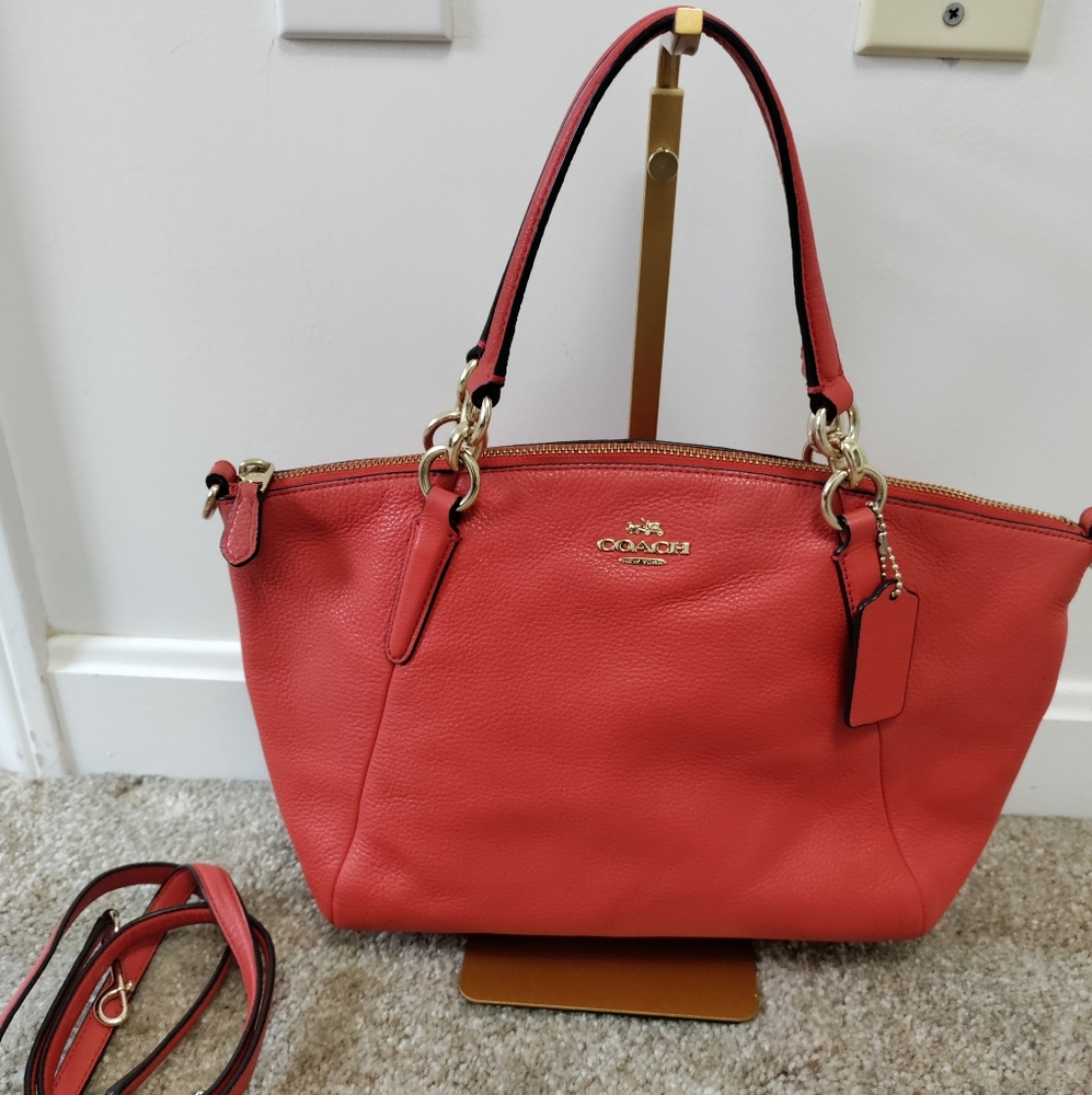 Coach Coral Leather Shoulder Bag